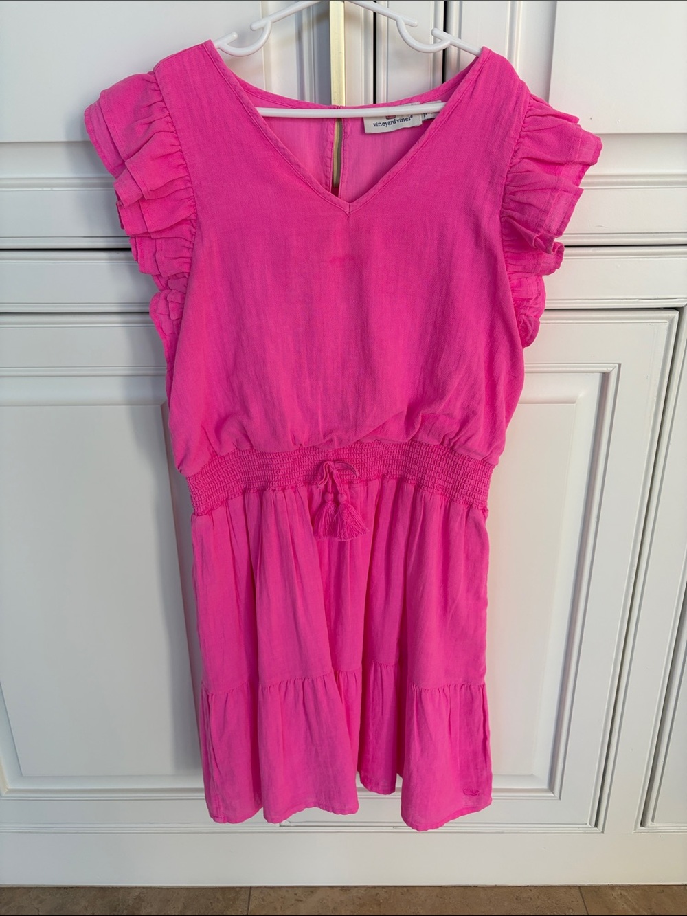 Vineyard vines pink ruffle dress size Large